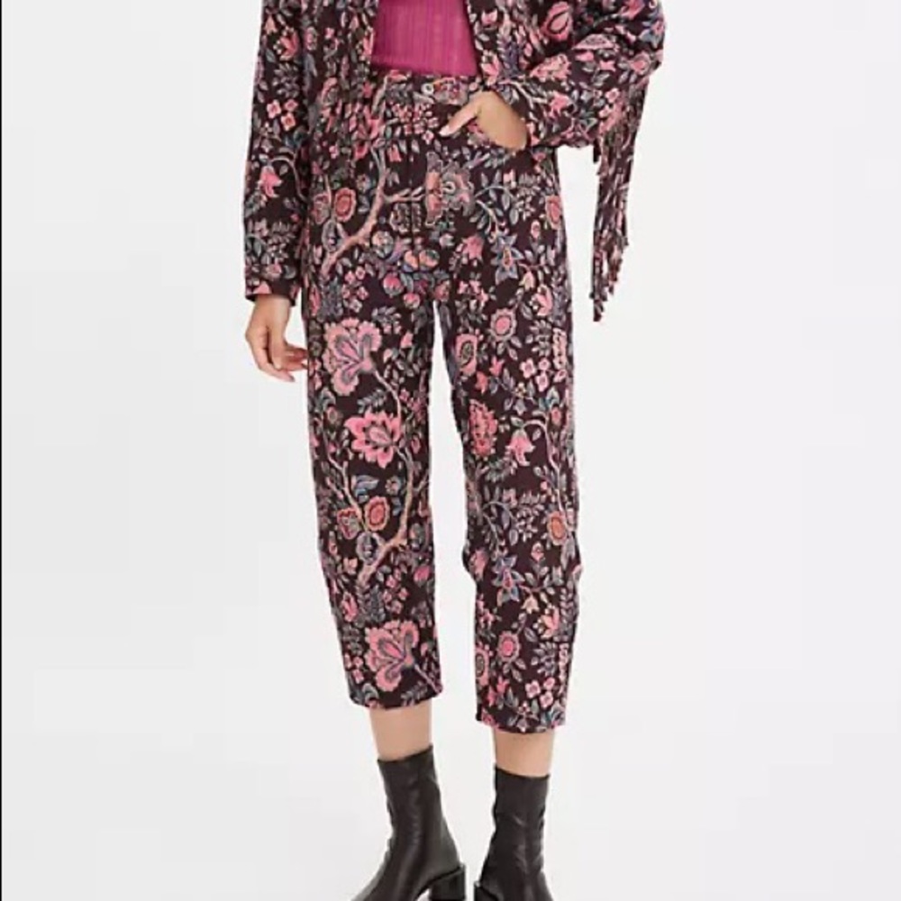 Levis tapestry jeans